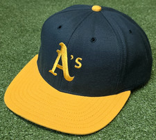 Vintage Oakland Athletics A's Snapback Hat MLB Universal Pro Wool Made in USA