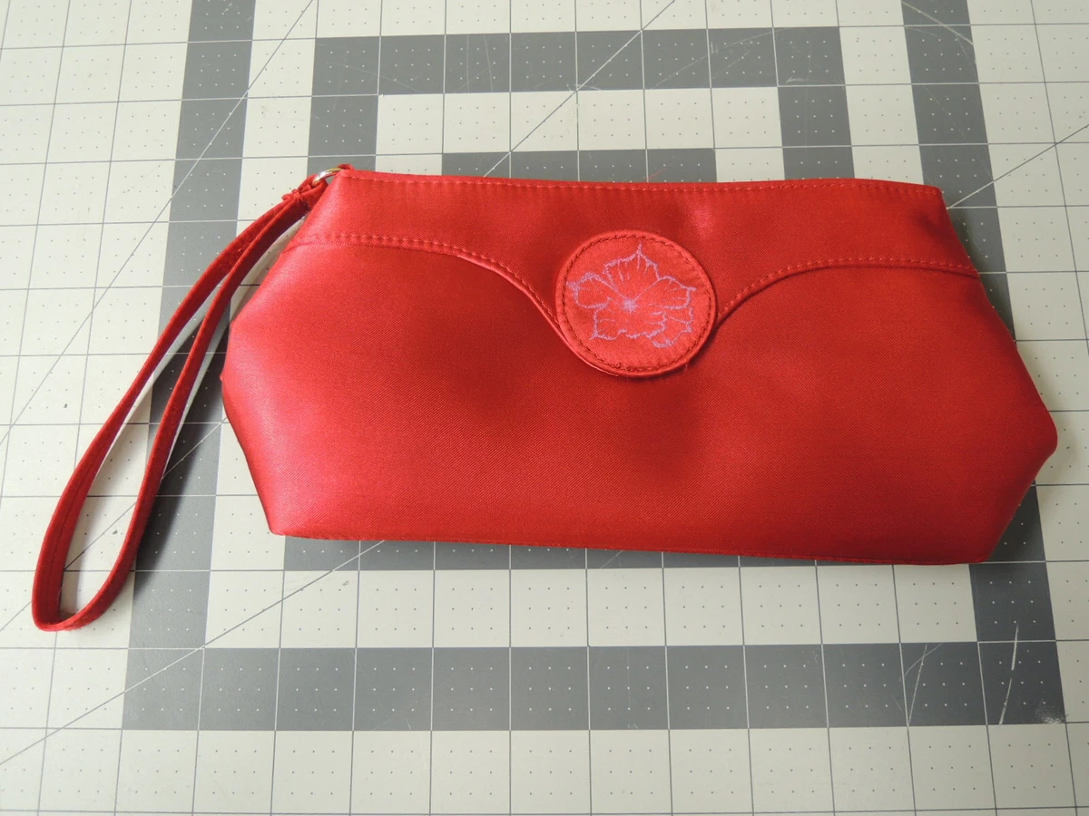 Oscar de la Renta red satin clutch parfums bag purse