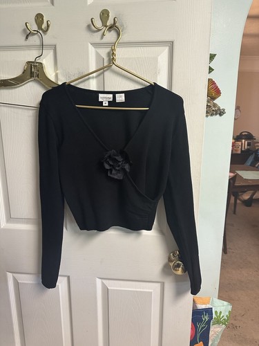 Set Of 2 Cropped Med Black Red Wrap Low Cut Sweaters 90s Y2K Soft Stretch - Picture 8 of 12