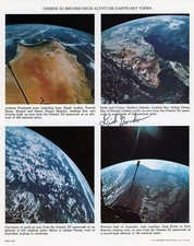 GEMINI 11 ASTRONAUT RICHARD GORDON SIGNED COLOR 8X10 GEMINI 11 LITHOGRAPH