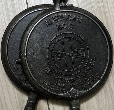 Griswold Erie Slant Logo No. 8 Waffle Iron Cast Iron Antique Amazing Condition