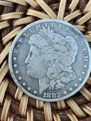 1882-CC $1 MORGAN SILVER DOLLAR ✪ VG VERY GOOD ✪ SCARCE COIN
