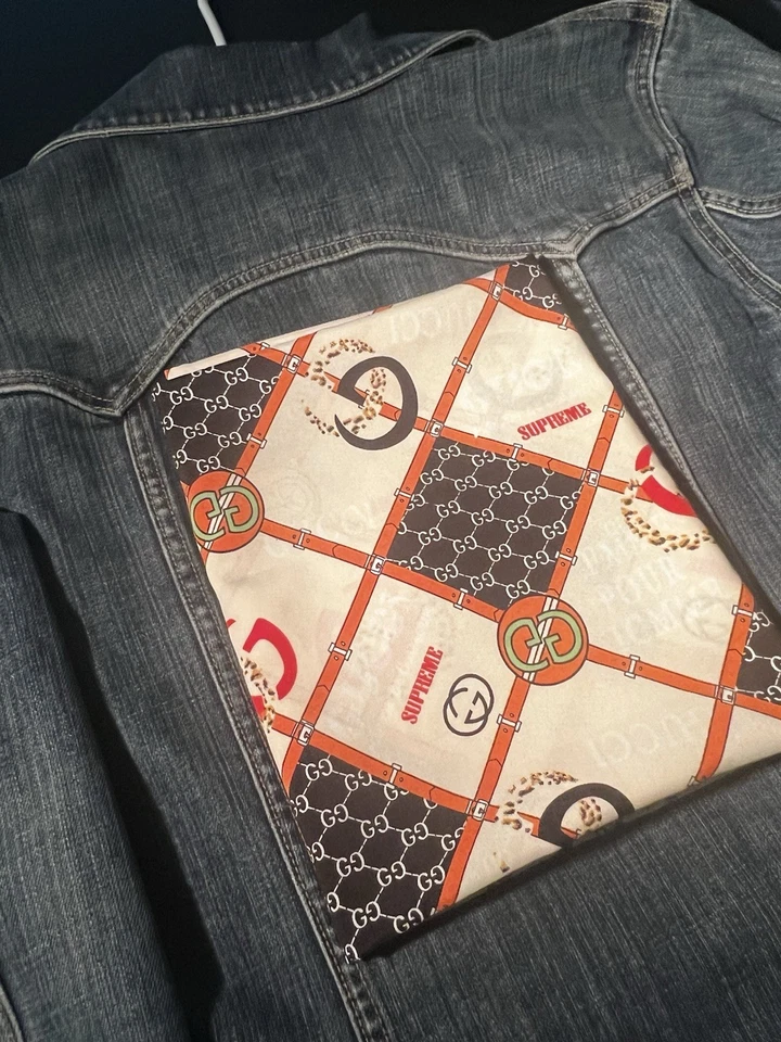 Panel de tela Gucci Supreme para coser o planchar en tu chaqueta, planchar en parche proporcionado Foto 4 de 4