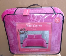 Juicy Couture Hot Pink Crowns Embossed Plush 4 pc Queen Comforter Set Soft &Cozy