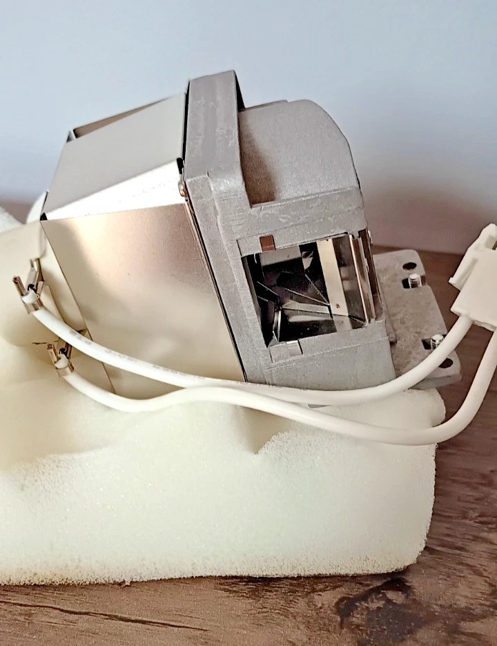 Replacement Lamp For BenQ Projector 5J.JA105.001 Original OEM Bulb - Image 2 of 4