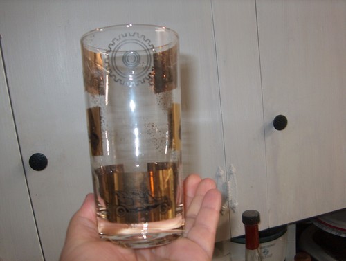 TUMBLER 14 OZ. "VINTAGE" SET OF 6 W SCENCE OF CARS ON THE SIDE / BLACK AND GOLD. - Picture 6 of 7