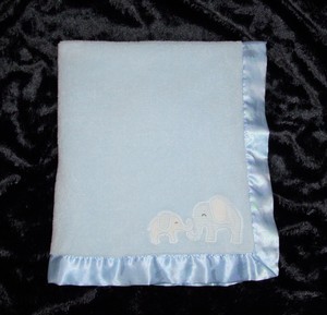 carters baby blanket with satin trim