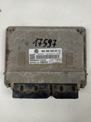 Original VOLKSWAGEN Motorsteuergerät ECU    06A906033HE   5WP40371