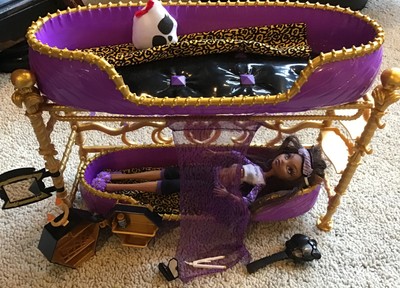 monster high clawdeen bed