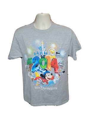 2014 Walt Disney World Mickey Mouse Donald Pluto Goofy Adult Medium Gray TShirt