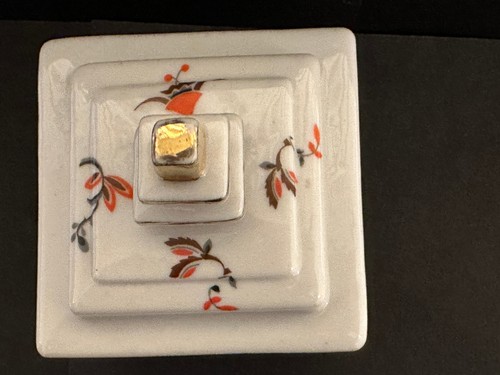 Neu Tettau Art Deco,, Pagoda-Shaped, Covered Trinket, Candy Covered Box - Picture 4 of 14