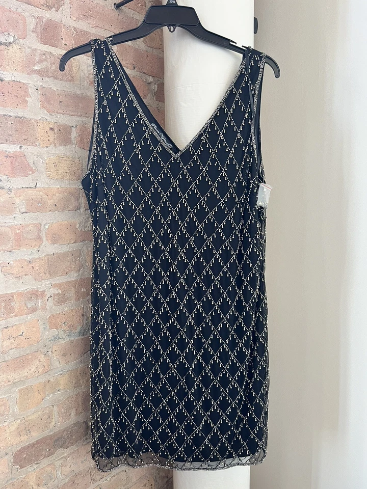 Vestido de Cóctel Pisarro Nights Back Malla Cuentas Lentejuelas Talla 18 Reg. $228 Foto 4 de 4