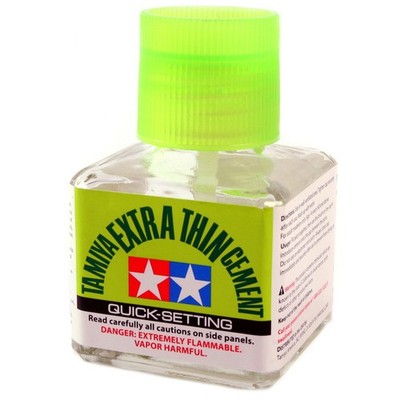 Tamiya Extra Dünner Zement Schnellabbindend 40ml Schnelltrocknend Kunststoffkleber 87182