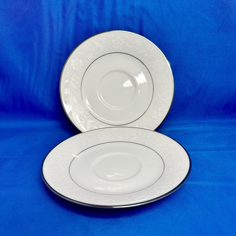 Noritake Ranier Fine China Saucers. Floral Pattern with Platinum Trim. Set of 2