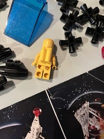 LEGO 6780 Classic Space XT-Starship 1986 Parts Lot w Manual Light Sound Works !!