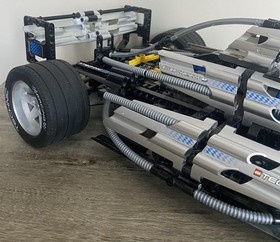 Lego Technic 8458 F1 Silver Champion Formula 1 Race Car Set 100% Complete 2000