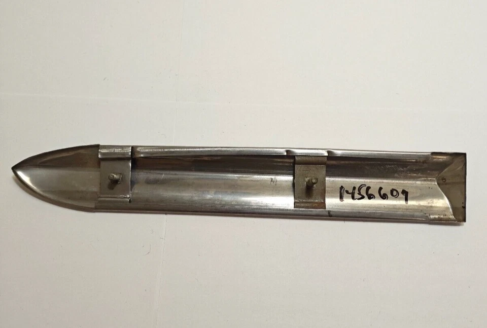 Dodge Meadowbrook Coronet 1953 guardabarros delantero izquierdo moldura cromada 1456609 nuevo en stock Foto 4 de 4