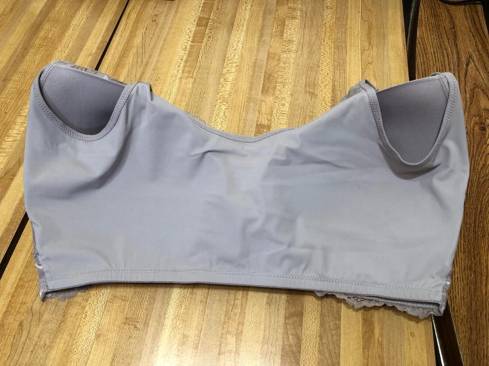 Nuevo con etiquetas Sujetador Lucy Breeze 46DD Gris Sin Alambres Ligeramente Forrado Bordado Cierre Frontal Foto 4 de 4