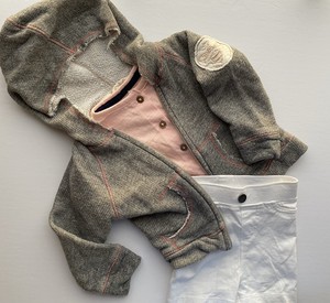 burt's bees sweatshirt