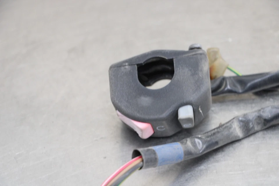 03-08 KAWASAKI ZZR600 RIGHT CLIP ON HANDLE KILL OFF START SWITCH SWITCHES Foto 2 de 4