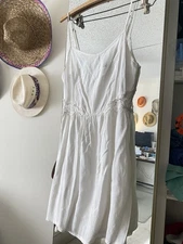 Cocktail Dress by DIVIDED White  Size Small