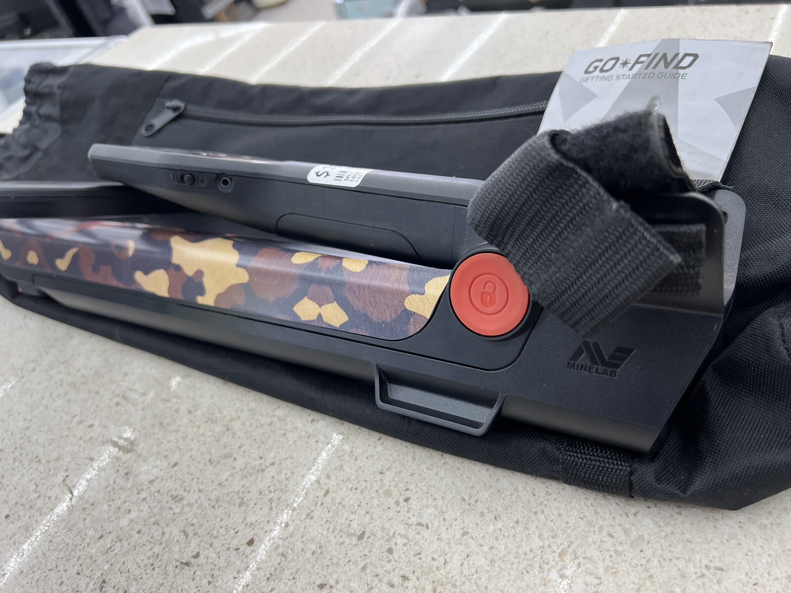 MINELAB GoFind 44 Metal Detector with carry bag. eBay