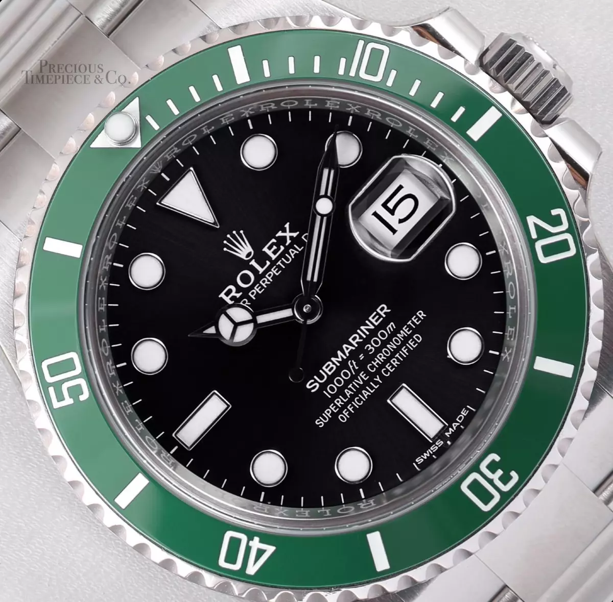 Bezel color seems really to be different on the 2023 126610LV : r/rolex