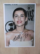 Nelly Furtado autograph signed 13x18 cm picture