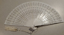 Vintage Hand held Fan 12  Hong Kong Celluloid plastic W Orig Box DRAGON  FISH