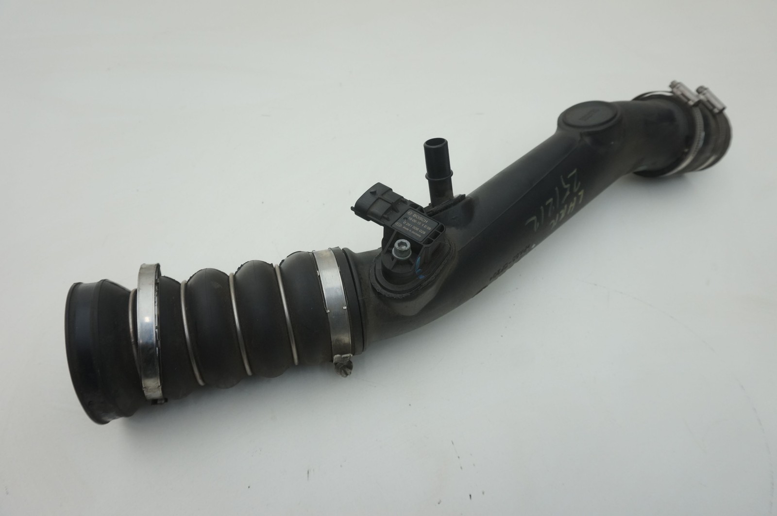 Left Side Intercooler To Throttle Body Hose Pipe 322655 Ferrari 488 Spider 2017