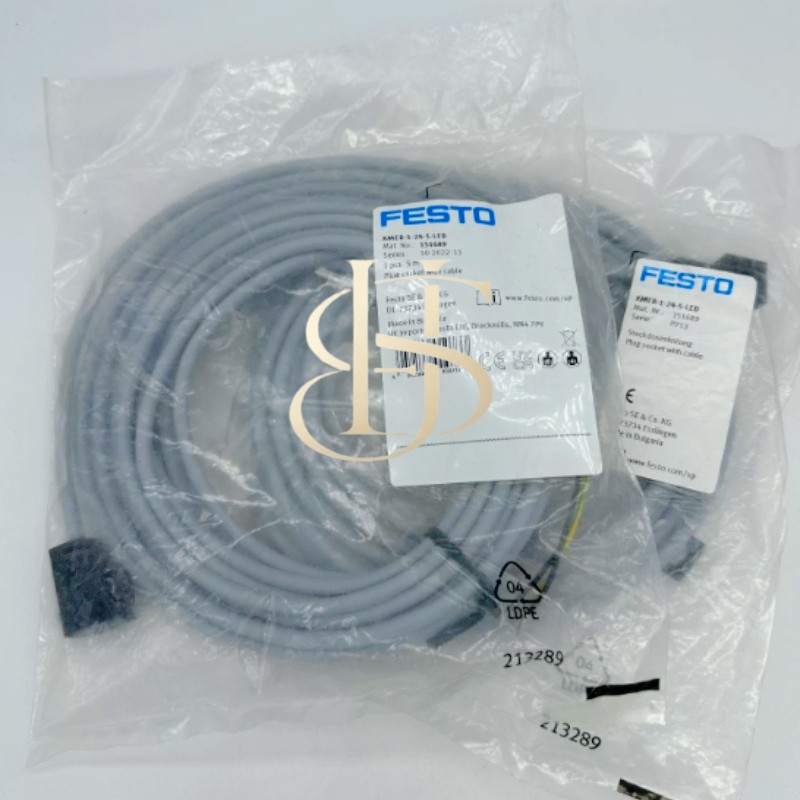 1PCS NEW FESTO KMEB-1-24-5-LED 151689 with cable socket Fast shipment