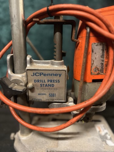 Taladro con cable vintage Black Decker 3/8” y soporte de prensa JCPenny 5661 - Excelente - Imagen 3 de 9