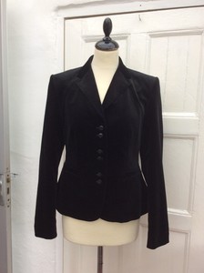 next black velvet blazer
