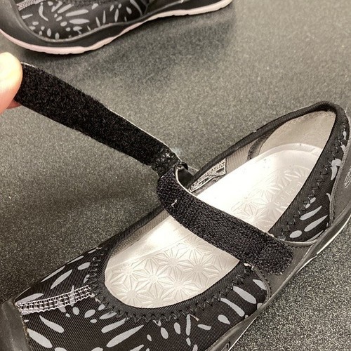 Keen Girl's Moxie Mary Jane Black Ballet Flats - Picture 8 of 10