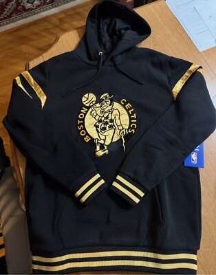 NE W Boston Celtics  Ultra Game NBA Black & embroidered Gold graphic PO Hoodie M