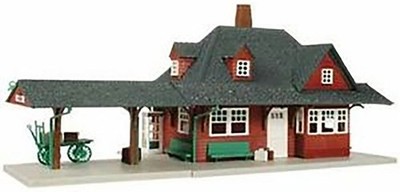 Atlas HO Scale Passenger Station Kit by Atlas (US IMPORT)