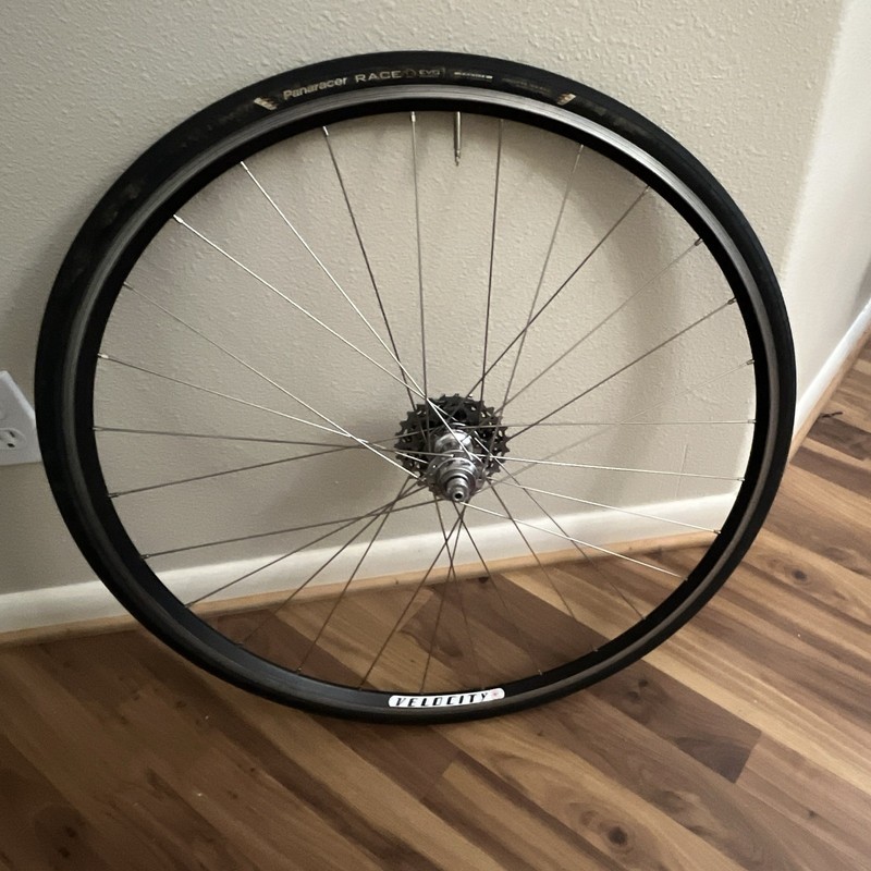 Rear wheel Shimano DA 7850, velocity A23 rim with 12-27 SRAM 1070 cassette
