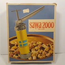 Sawa 2000 Deluxe vintage cookie maker Complete with instructions