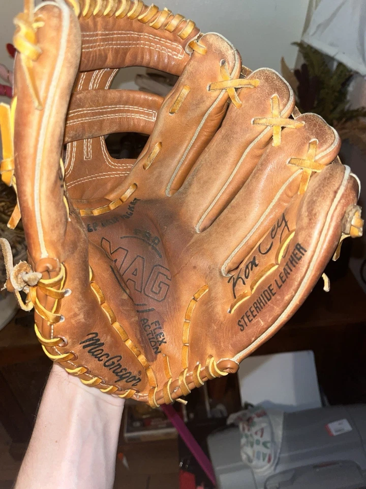 Lote de Guantes de Béisbol Paquete Vintage Cuero Artesanal Juvenil/Adulto. 1 mano izquierda Foto 4 de 4