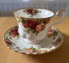 Vintage Royal Albert Old Country Roses Tea Set