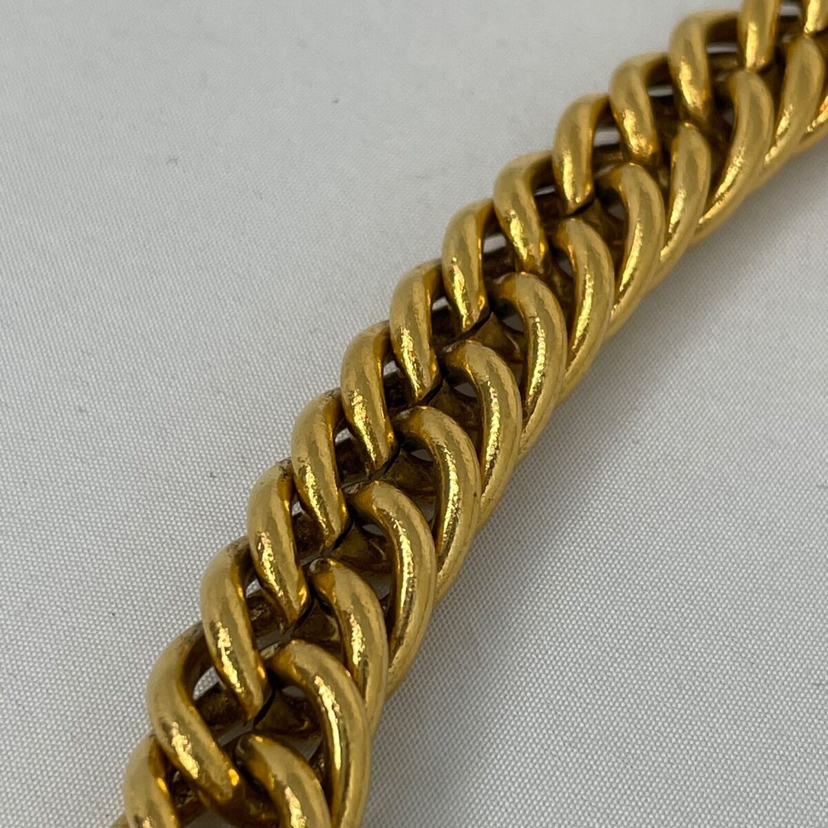 CHANEL Vintage Yellow Gold CHANEL Vintage Yellow Gold