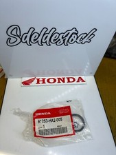 1 flange dust cover ar 27X31.8X5 honda 91253-ha2-005 cr 80 r atc trx 250