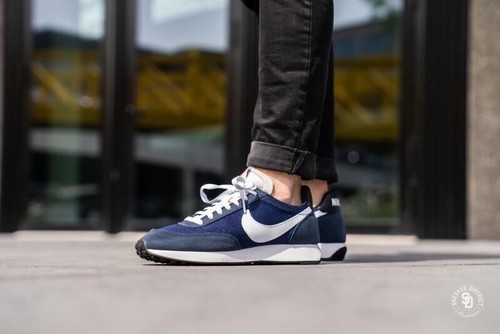 nike air tailwind