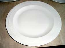 PORCELAINE de LIMOGES- maison CHASTAGNER - PLAT ROND de PRESTIGE