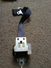 TL        2003 Seat Belt. Driver's Rear 258614