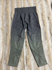 VS Pink Cool And Comfy Leggings Size Medium Gray/ Green Ombré Stretch Capri NWOT — photo 3