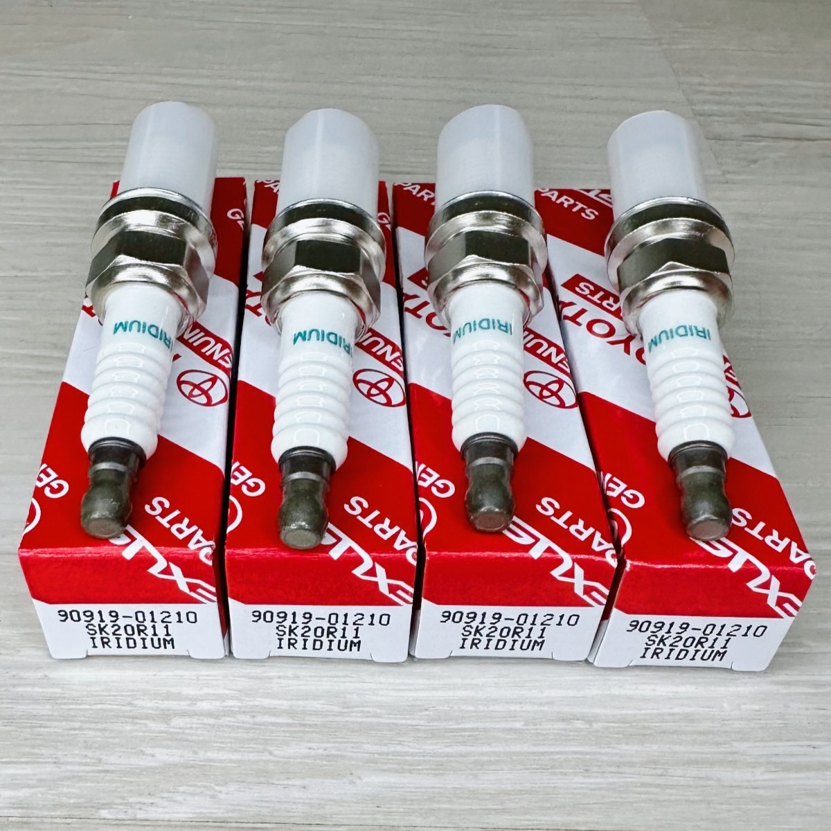 4Pack OEM 90919-01210 Denso Iridium Spark Plugs SK20R11 for Sienna Lexus New