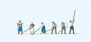 Preiser 79055 Hay Harvesters (Pk6) N Gauge Figures