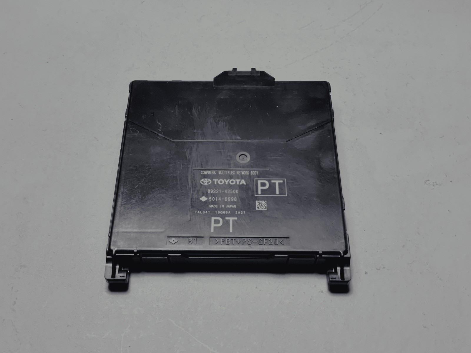 2022 TOYOTA RAV4 XLE BODY CONTROL MODULE COMPUTER UNIT BCM MULTIPLEX OEM