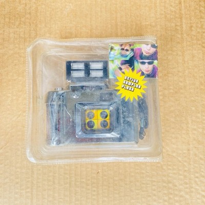 LOMOGRAPHY 4 Lens Camera Model ACTION SAMPLER FLASH New